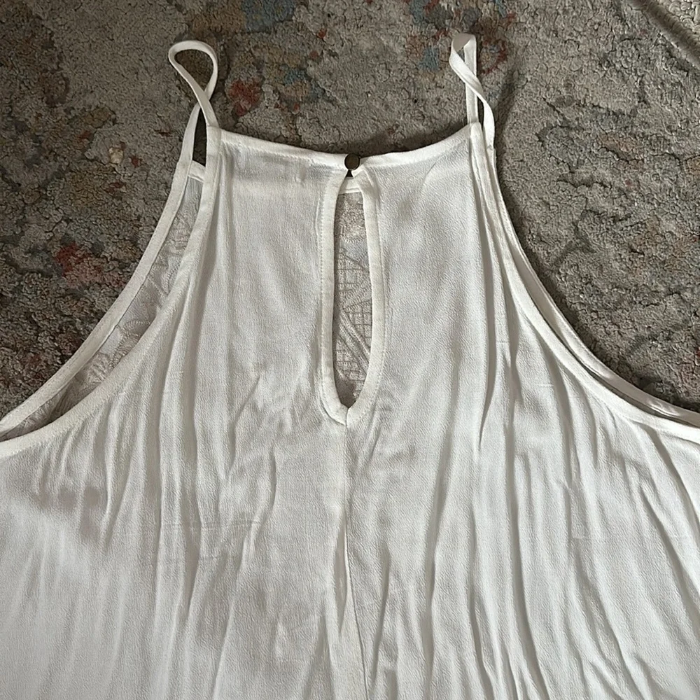Womens top - Picture 3 of 3